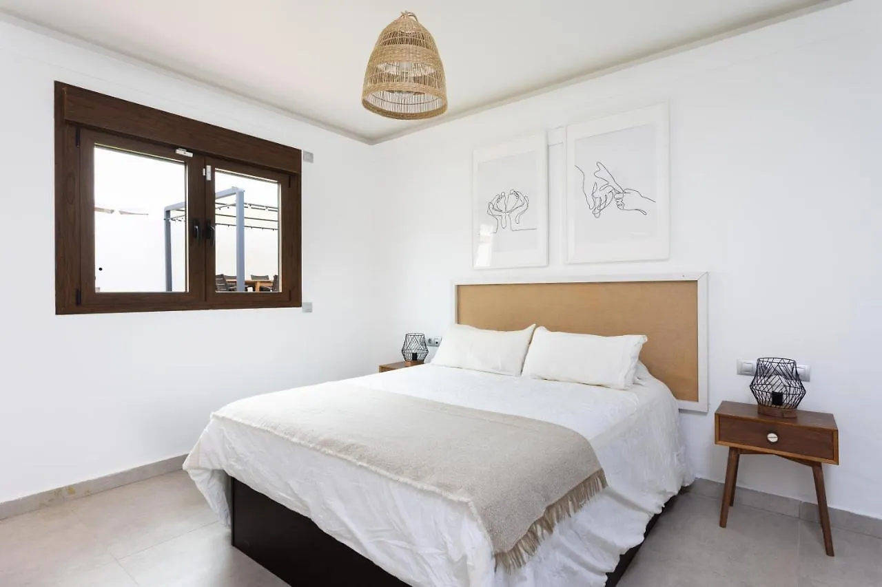 Home2Book Villa Alessandro, Design & Comfort Sauzal