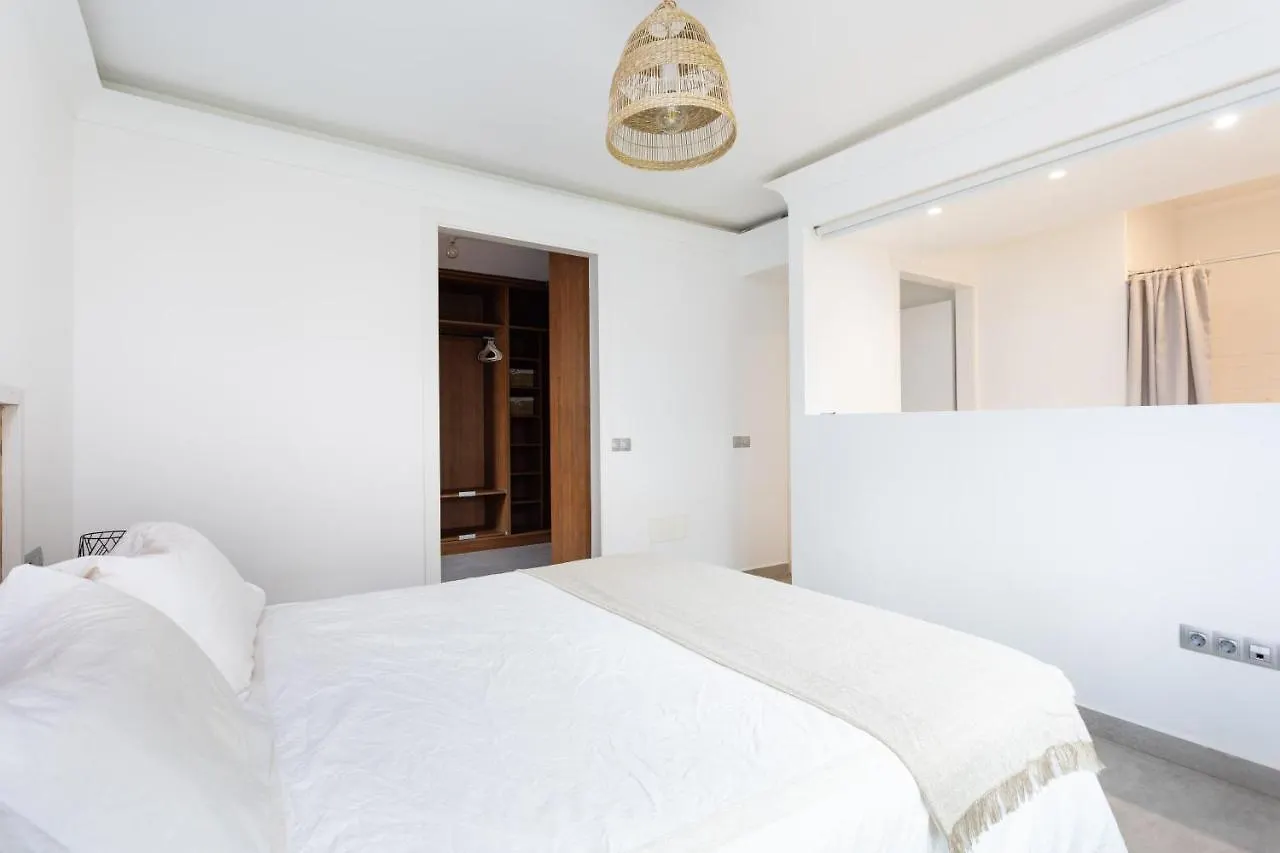 Home2Book Villa Alessandro, Design & Comfort Sauzal